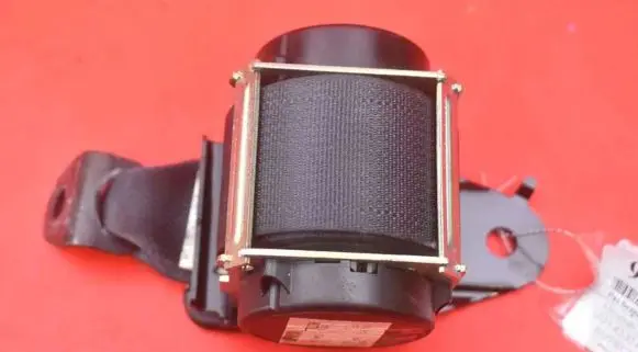 Mitsubishi ASX Front seatbelt 6176638