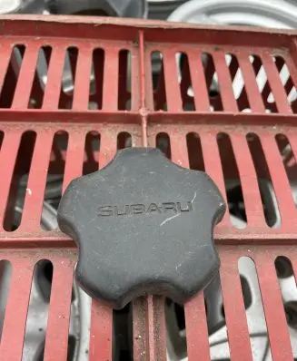 Subaru Legacy Original wheel cap