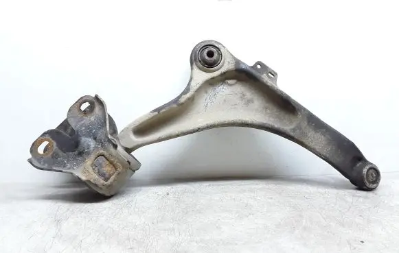 Volvo V70 Front lower control arm/wishbone