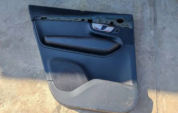 Volvo XC90 Rear door card panel trim 31393115