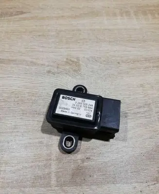 BMW 5 E39 ESP acceleration yaw rate sensor 6753694 0265005248