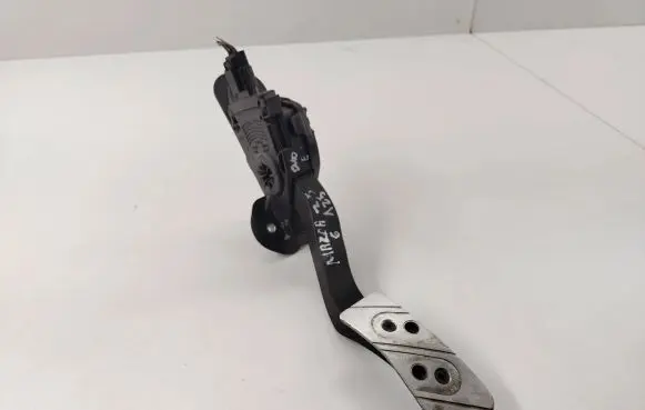 Mazda 6 Accelerator throttle pedal GS1E41600 6PV93337003 105462007