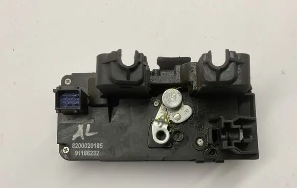 Renault Trafic II (X83) Sliding door lock 8200020185 91166232
