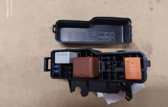 Toyota Avensis T250 Fuse module 8386P1 7154713430