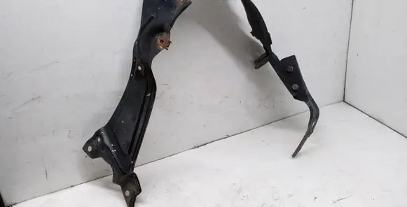 Mercedes-Benz C W203 Headlight/headlamp mounting bracket