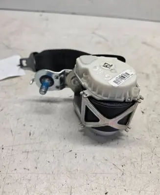 Hyundai Sonata Middle seatbelt (rear) 898504R000HZ