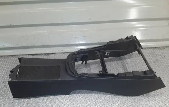 Volkswagen Golf VI Center console 5K0863243C