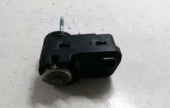 Hyundai i30 Headlight level adjustment motor 