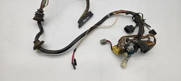 Volvo 740 Front door wiring loom 
