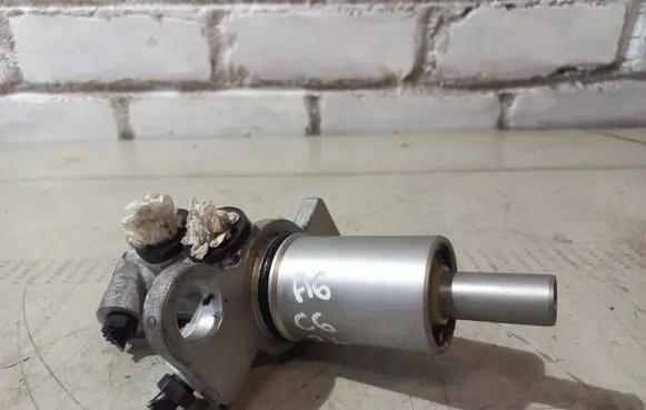 Audi A6 S6 C6 4F Master brake cylinder 2499