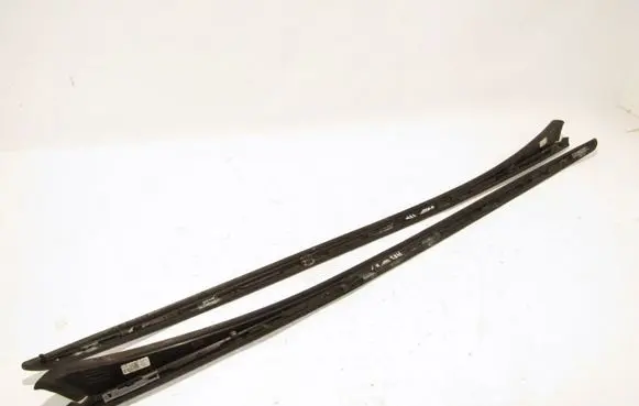 Peugeot 3008 I Side skirt rear trim 9682757880