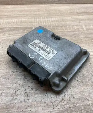Volkswagen Bora Engine control unit/module ECU 038906018EB 0281001855