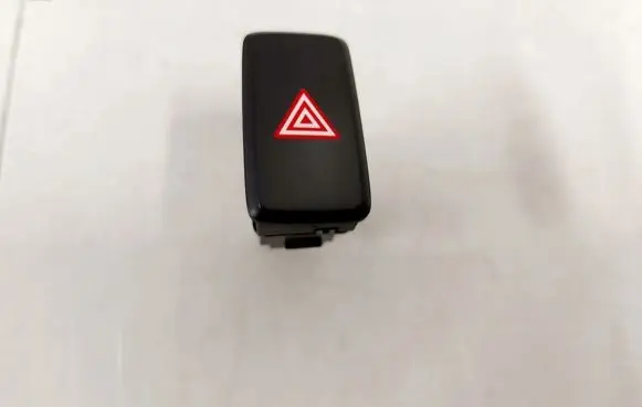 KIA Ceed Hazard light switch 93790-A2900