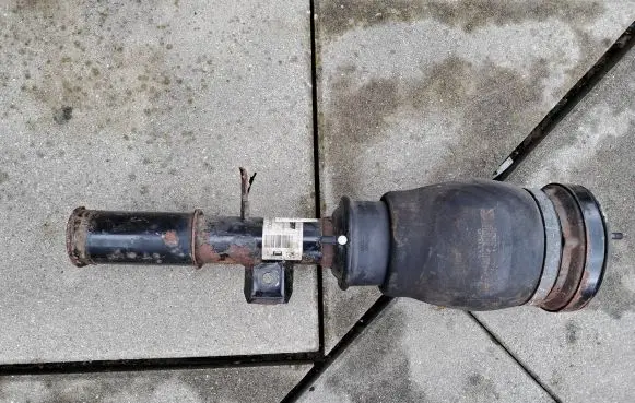 BMW X5 E53 Front shock absorber/damper 6761443 3496974