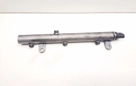 Mercedes-Benz CLS C219 Fuel main line pipe A6420702595