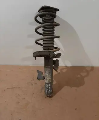 Volvo V40 Front shock absorber with coil spring P31317921 E5806301 31317921