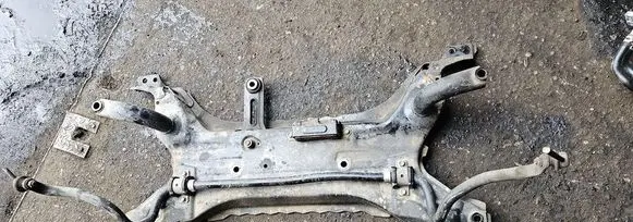 Mitsubishi Outlander Front axle beam brak