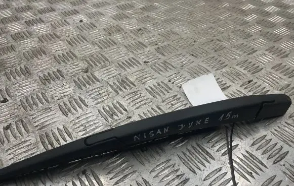 Nissan Juke I F15 Rear wiper blade arm