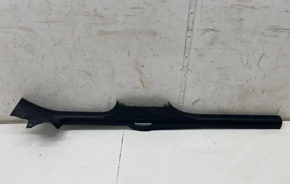 Skoda Octavia Mk4 Other sill/pillar trim element 5E3853371