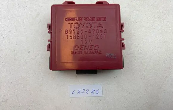Toyota Prius+ (ZVW40) Tire pressure control unit 8976947040 1586001261