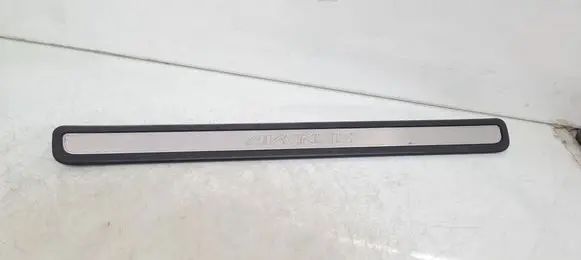 Toyota Avensis T270 Front sill trim cover 6791205030