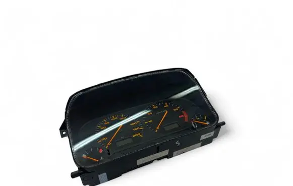 Speedometer (instrument cluster)
