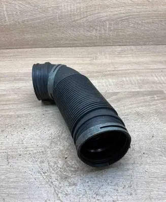 Volkswagen Touran I Air intake hose/pipe 1K0129684B 446148DE