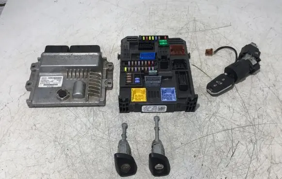 Engine ECU kit and lock set