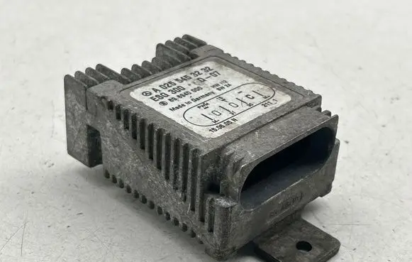 Mercedes-Benz A W168 Coolant fan relay A0255453232 ESG300 898940000
