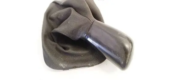 Skoda Fabia Mk1 (6Y) Gear lever shifter trim leather/knob