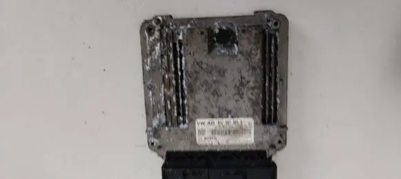 Volkswagen Golf VII Engine control unit/module 04L907309D 0281018498
