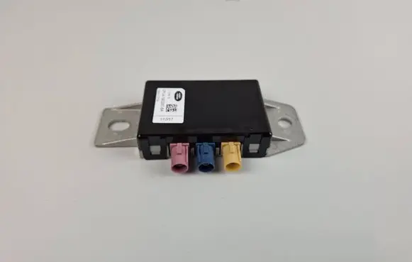 Jaguar E-Pace Aerial antenna amplifier DPLA19C097BA