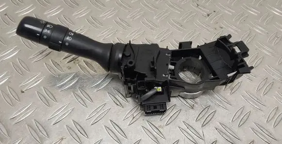 Toyota Auris 150 Indicator stalk 0231117F611 J44