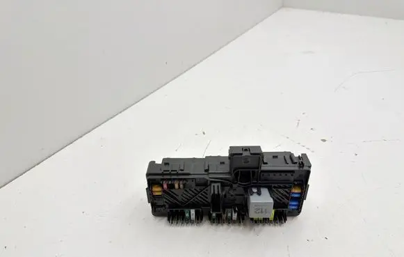 Mercedes-Benz C W206 Fuse module A2239067303 P00622695 23045054936013
