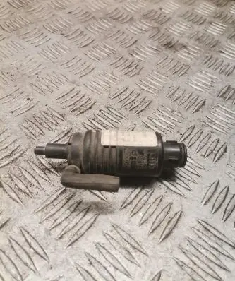 Audi 100 S4 C4 Windscreen/windshield washer pump 4a0955651