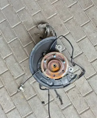 Ford F150 Front wheel hub U022n