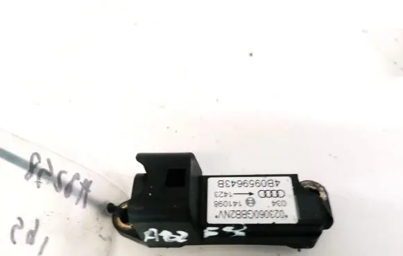 Audi A6 S6 C5 4B Airbag deployment crash/impact sensor 4B0959643B 023060GBB2NV