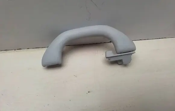 Volkswagen PASSAT B6 Rear interior roof grab handle 1K0857607J