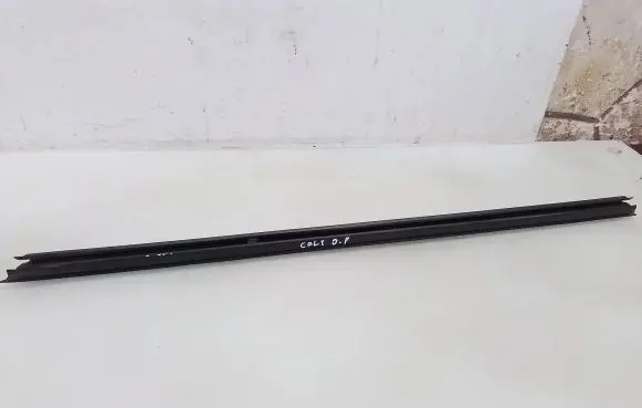 Mitsubishi Colt Front door glass trim molding