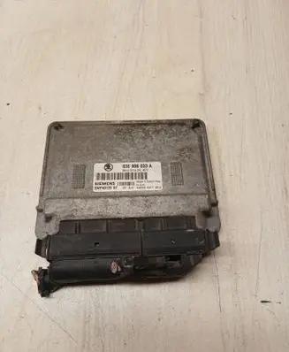 Skoda Fabia Mk1 (6Y) Engine control unit/module 03E906033A 3PE4672 5WP4012007