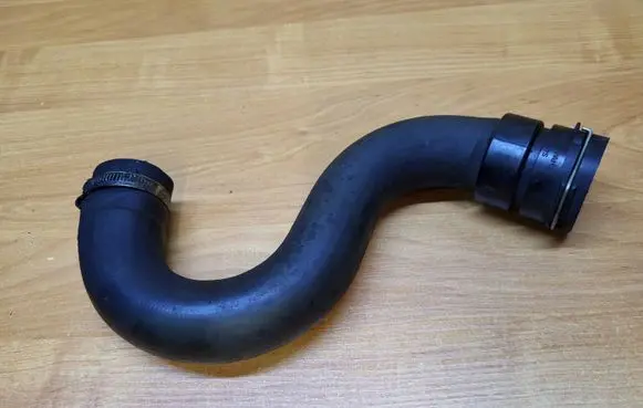 Volvo XC60 Engine coolant pipe/hose 6G918260JB