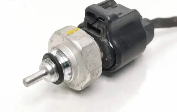 KIA Soul Air conditioning (A/C) pressure sensor 0026