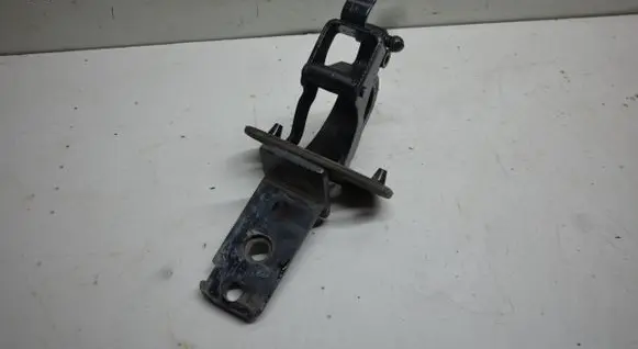 Volvo V70 Tailgate/trunk/boot hinge 31218425