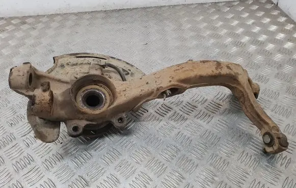 Volkswagen PASSAT B5.5 Front wheel hub 8D0407258