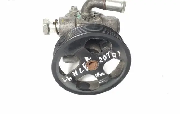 Mitsubishi Lancer VIII Power steering pump 4450A107