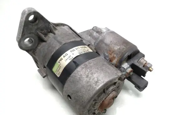Volkswagen Golf IV Starter motor 020911023S 070403