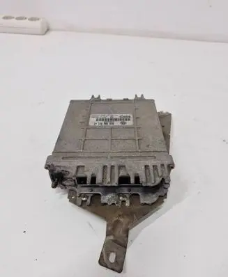 Volkswagen PASSAT B4 Engine control unit/module 028906021AT 28SA2900 0281001369