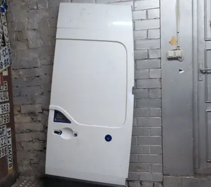 Renault Master III Rear door 901200023R 901005942R