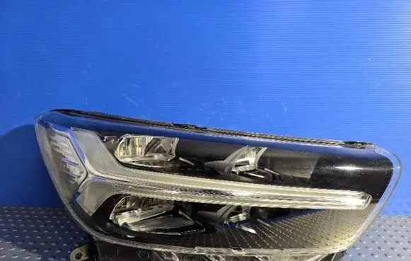 Volvo XC40 Headlight/headlamp 31655990