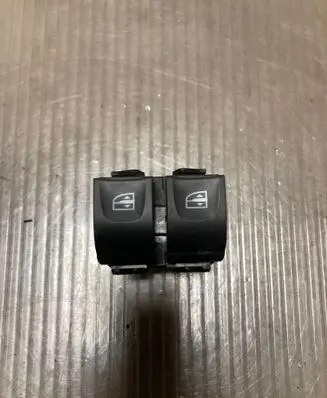 Renault Captur Electric window control switch 254117915R 10023901